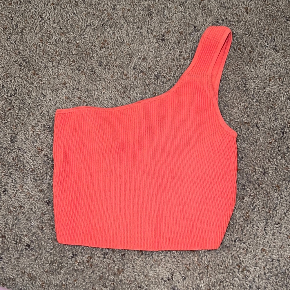 Aritzia Coral One-Shoulder Tank Top